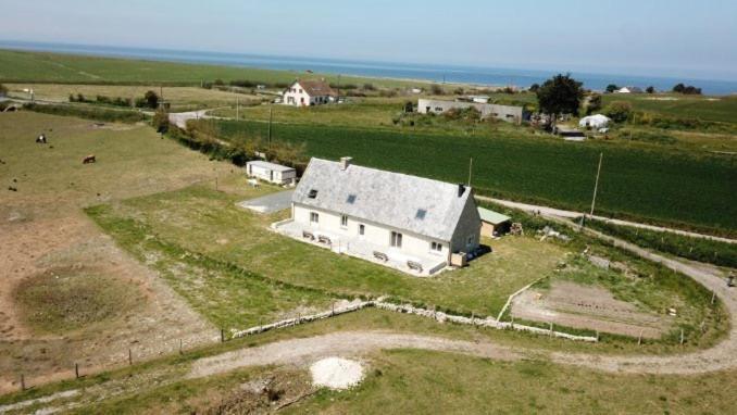 La Cricque Cricqueville-en-Bessin Exterior foto