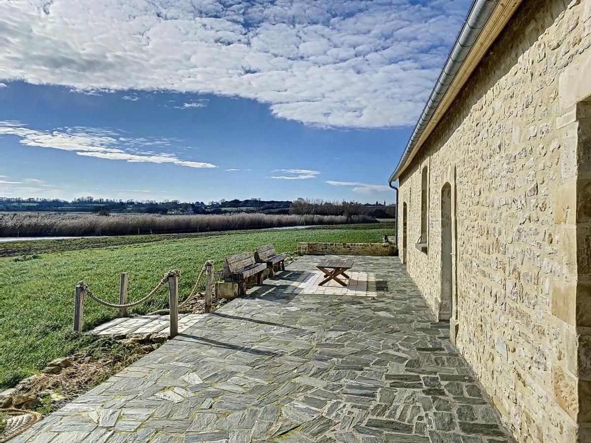 La Cricque Cricqueville-en-Bessin Exterior foto